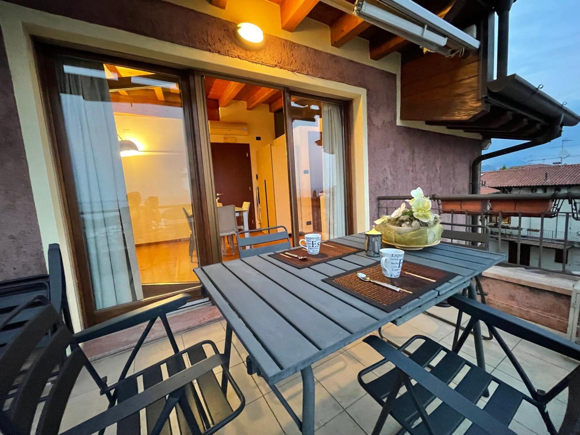 Apartamento Casa Nene Moniga del Garda Exterior foto